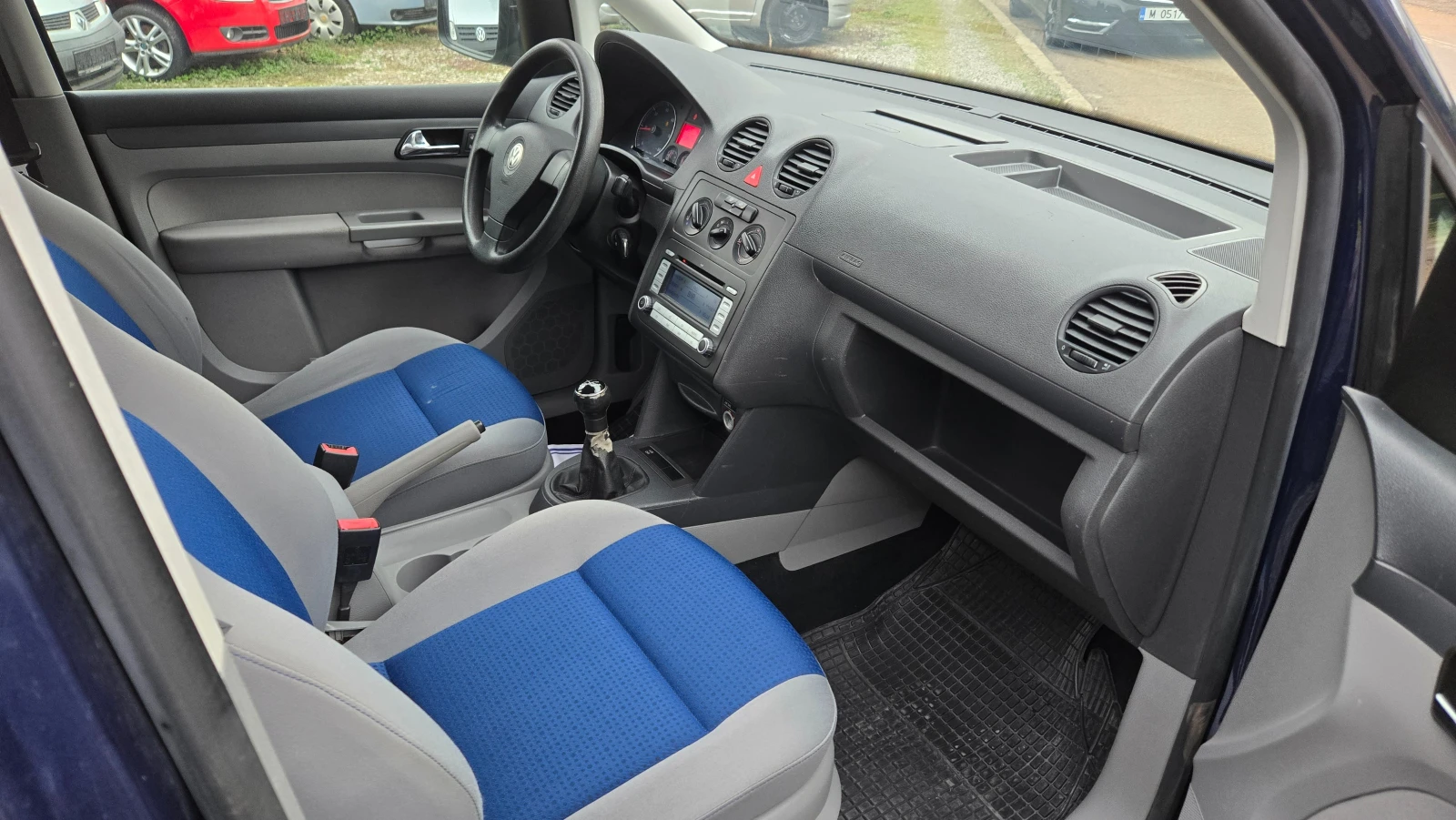 VW Caddy Life 1.9 tdi, снимка 11 - Автомобили и джипове - 53964810