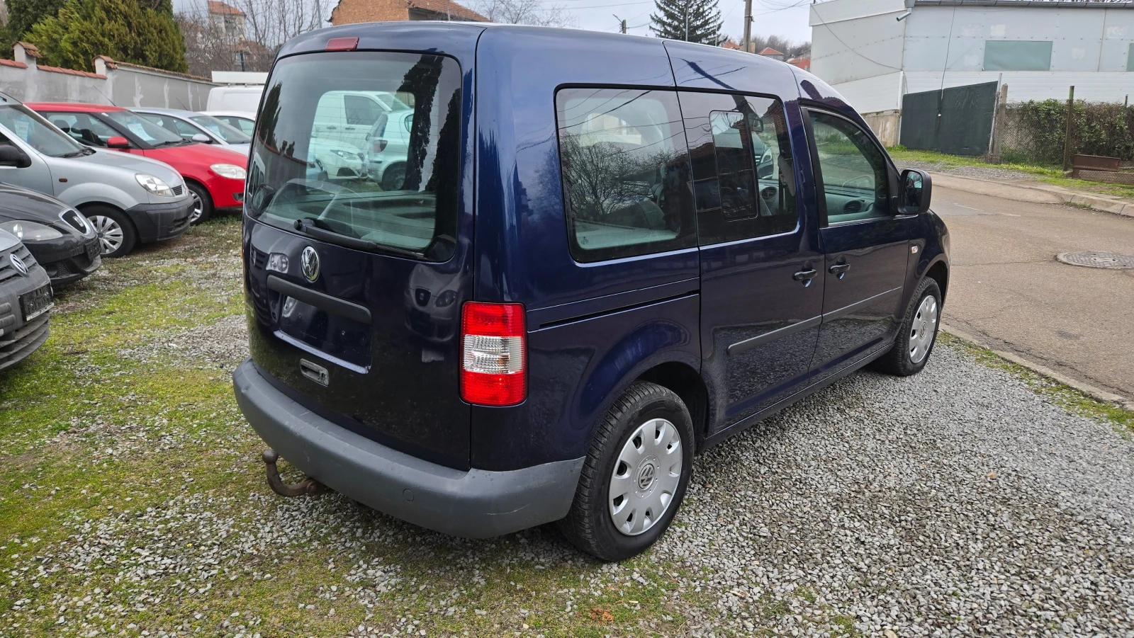 VW Caddy Life 1.9 tdi, снимка 4 - Автомобили и джипове - 53964810