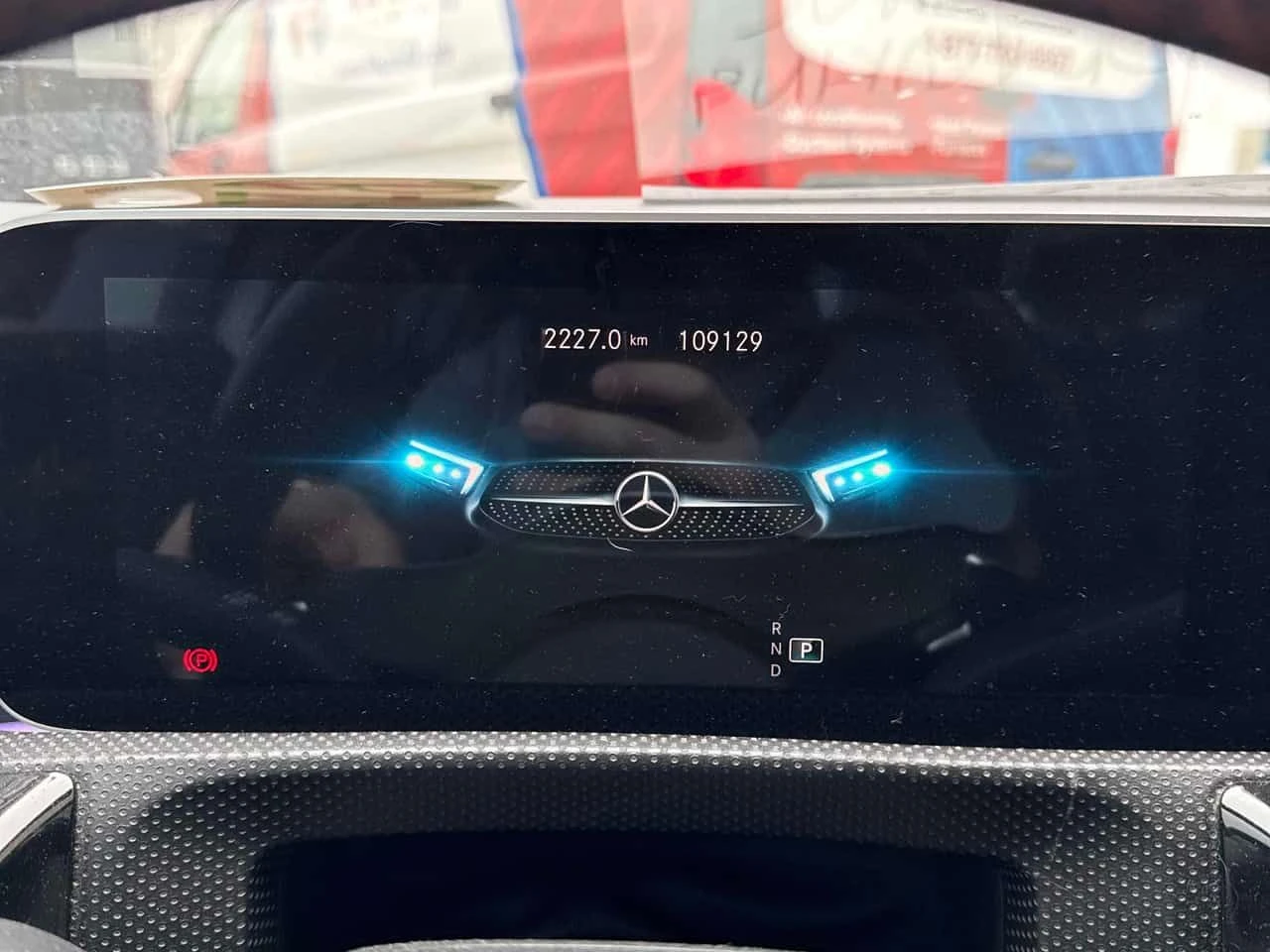 Mercedes-Benz A 220 * CARFAX * DISTRONIC* ШИБИДАХ* , снимка 8 - Автомобили и джипове - 54058696