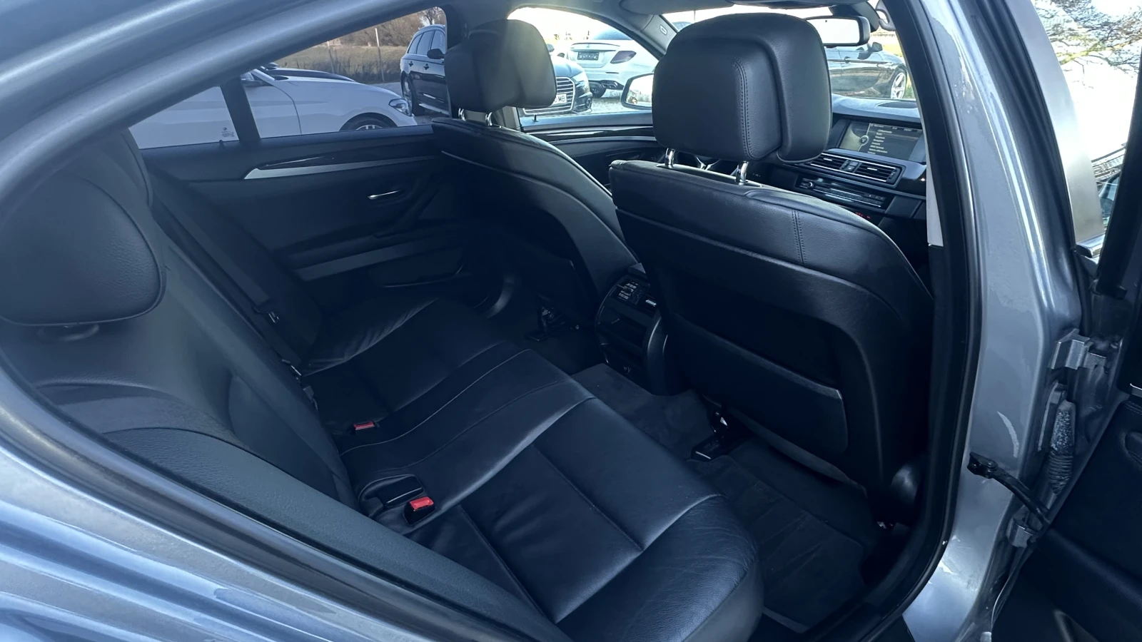 BMW 530 M PACK | FACELIFT | DIGITAL | 360 CAMERA | TOP, снимка 10 - Автомобили и джипове - 54146207