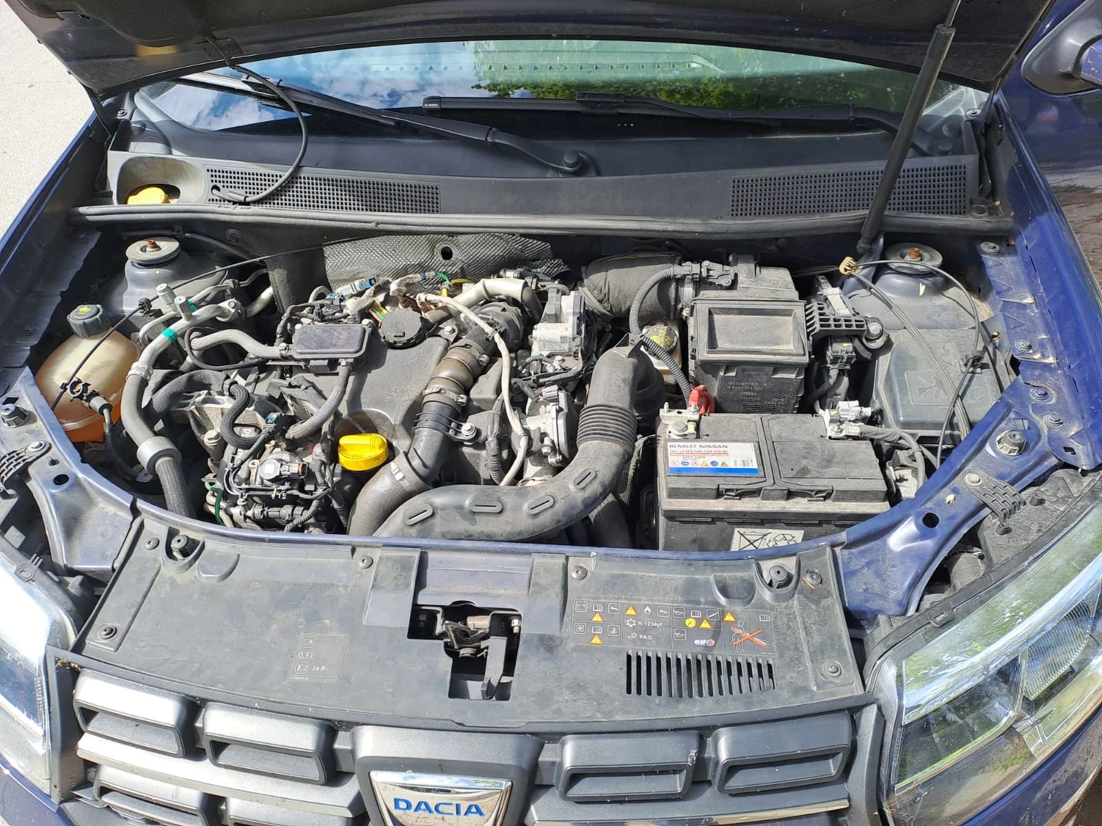 Dacia Sandero 1.5 Dci, снимка 9 - Автомобили и джипове - 54496229