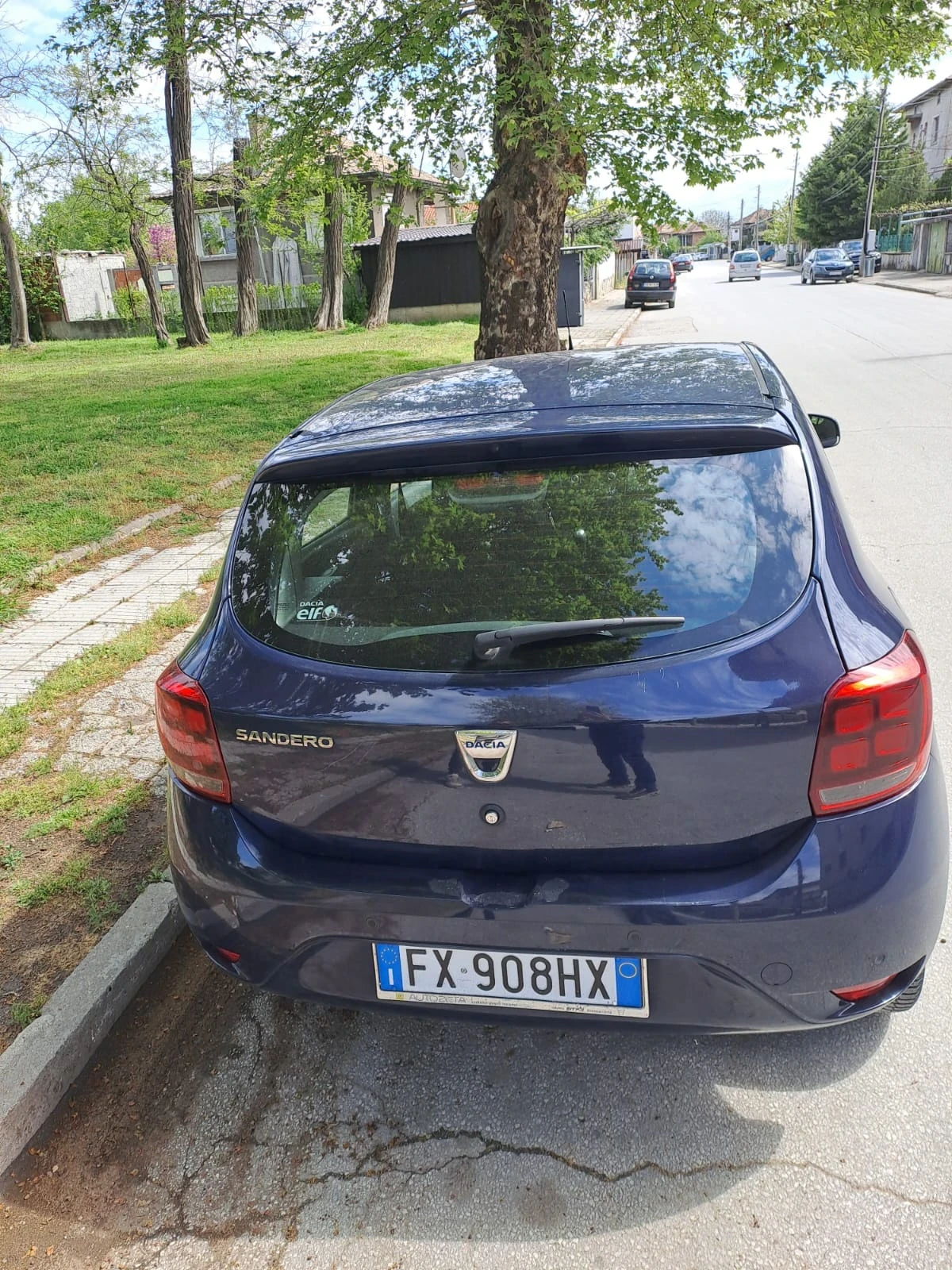 Dacia Sandero 1.5 Dci, снимка 6 - Автомобили и джипове - 54496229