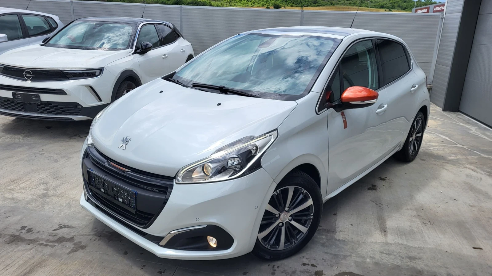 Peugeot 208 1.2i-Roland Garros-FULL