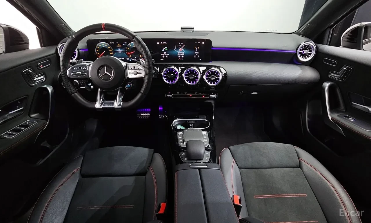 Mercedes-Benz A45 AMG AMG Dynamic Plus* AMG Performance* Burmester, снимка 6 - Автомобили и джипове - 54800640