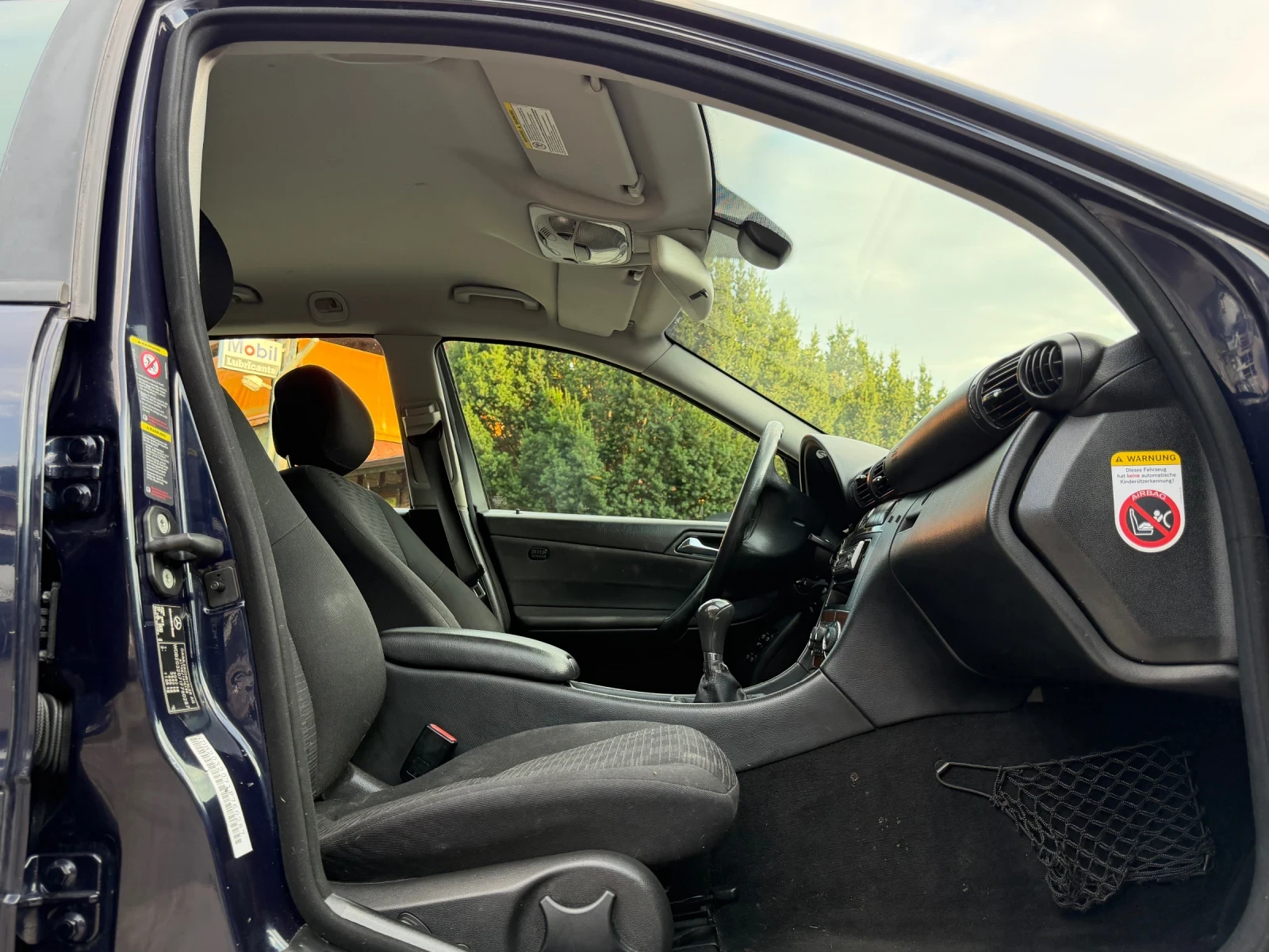 Mercedes-Benz C 220 Много Запазен Facelift 2.2CDI, снимка 13 - Автомобили и джипове - 55437597