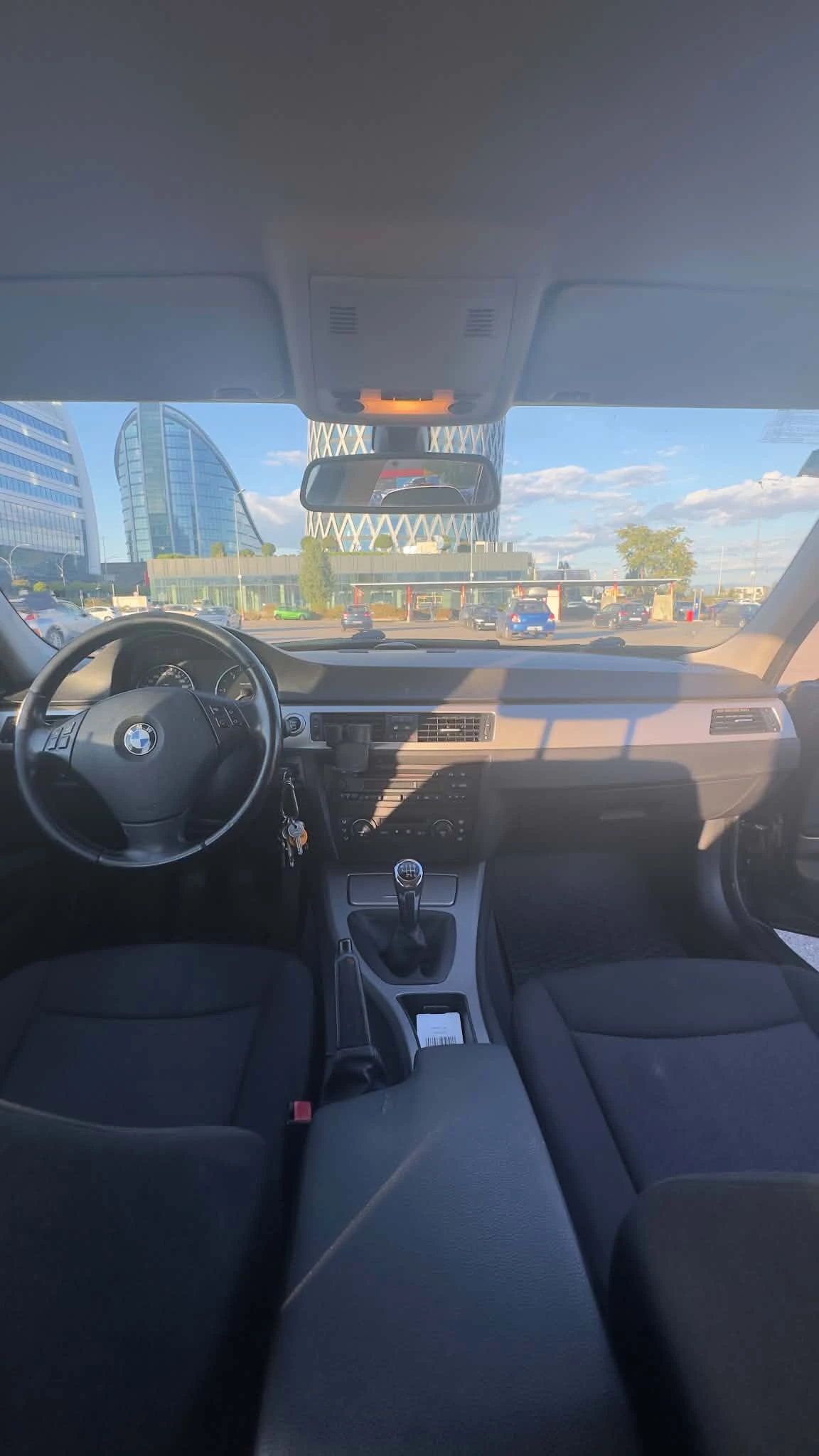 BMW 320 E91, снимка 5 - Автомобили и джипове - 56106300