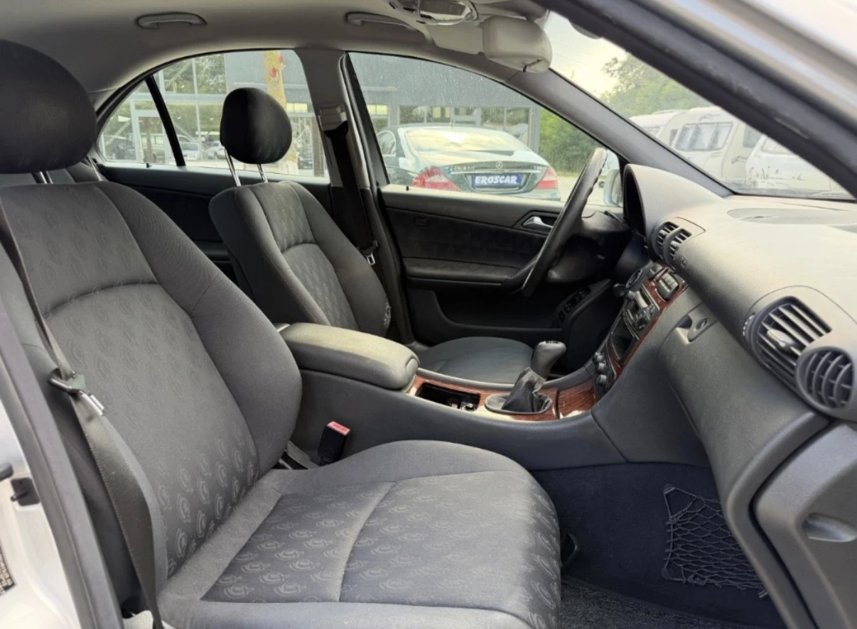 Mercedes-Benz C 180, снимка 14 - Автомобили и джипове - 56204963
