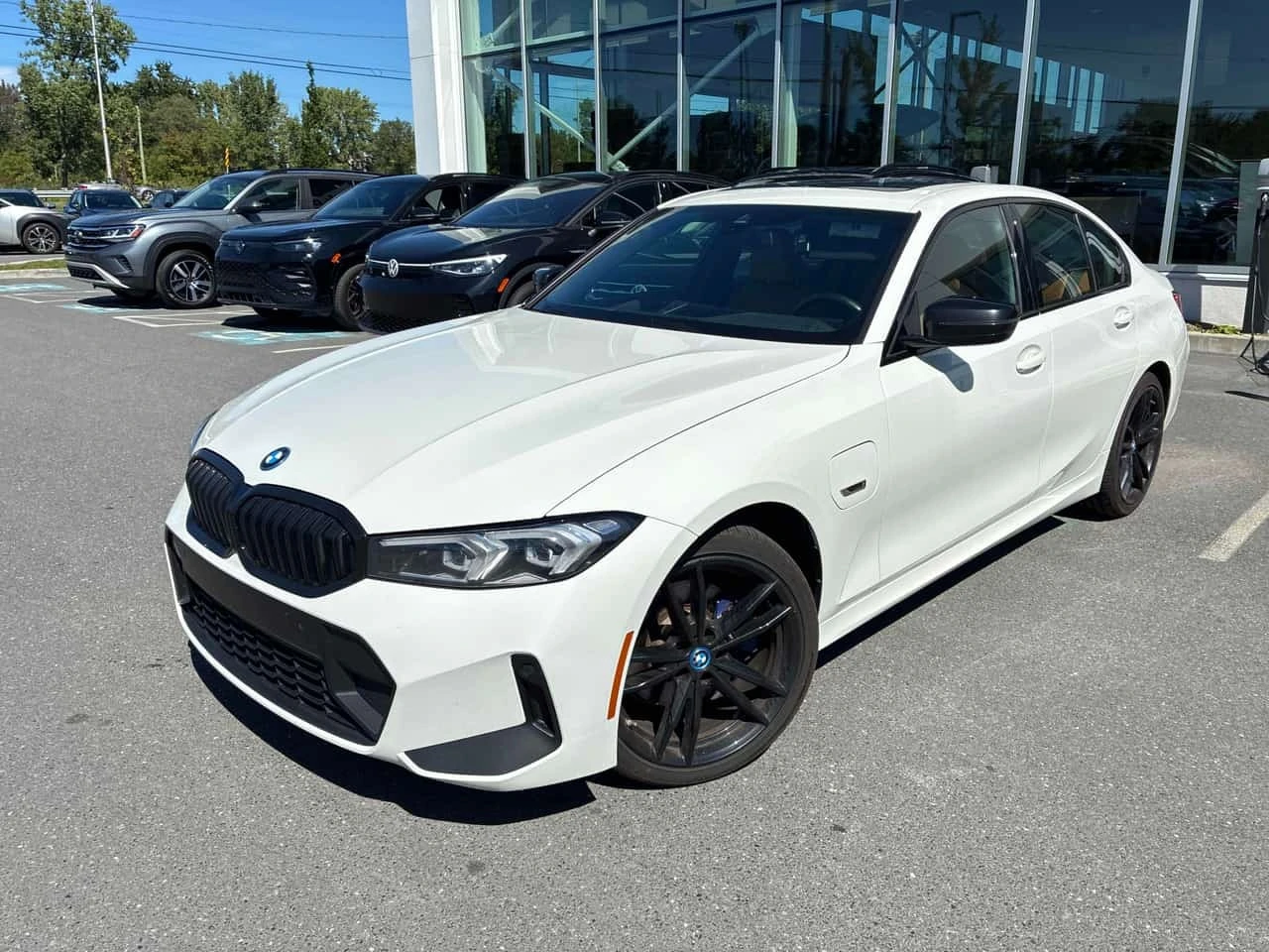 BMW 330 e xDrive | CARFAX | БЕЗ ИНЦИДЕНТИ