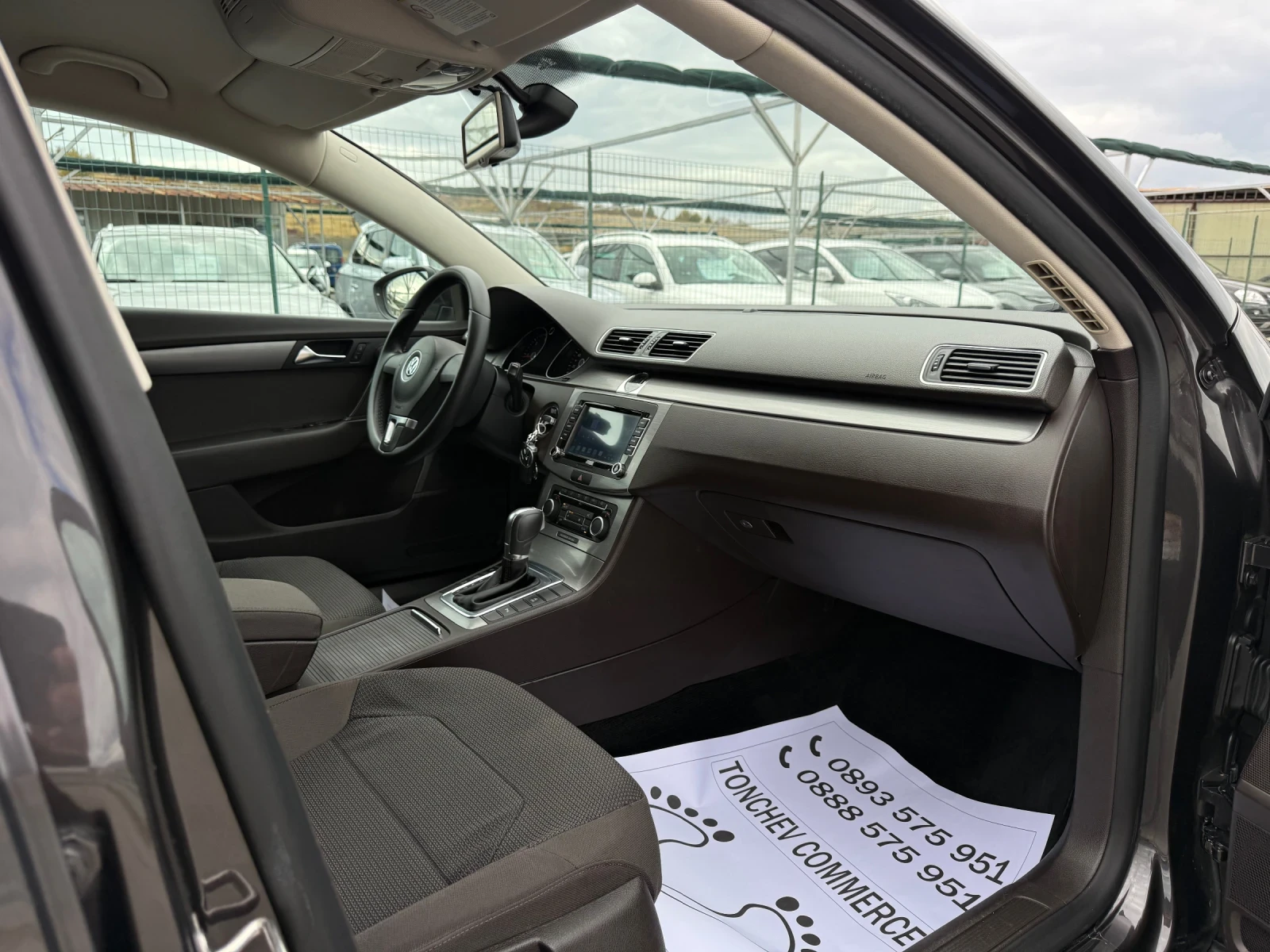 VW Passat 2.0-TDI-AUTOMAT-NAVI-CAR PLAY-PARKTEONIK-TOP-NEW | Mobile.bg � ����������� 14