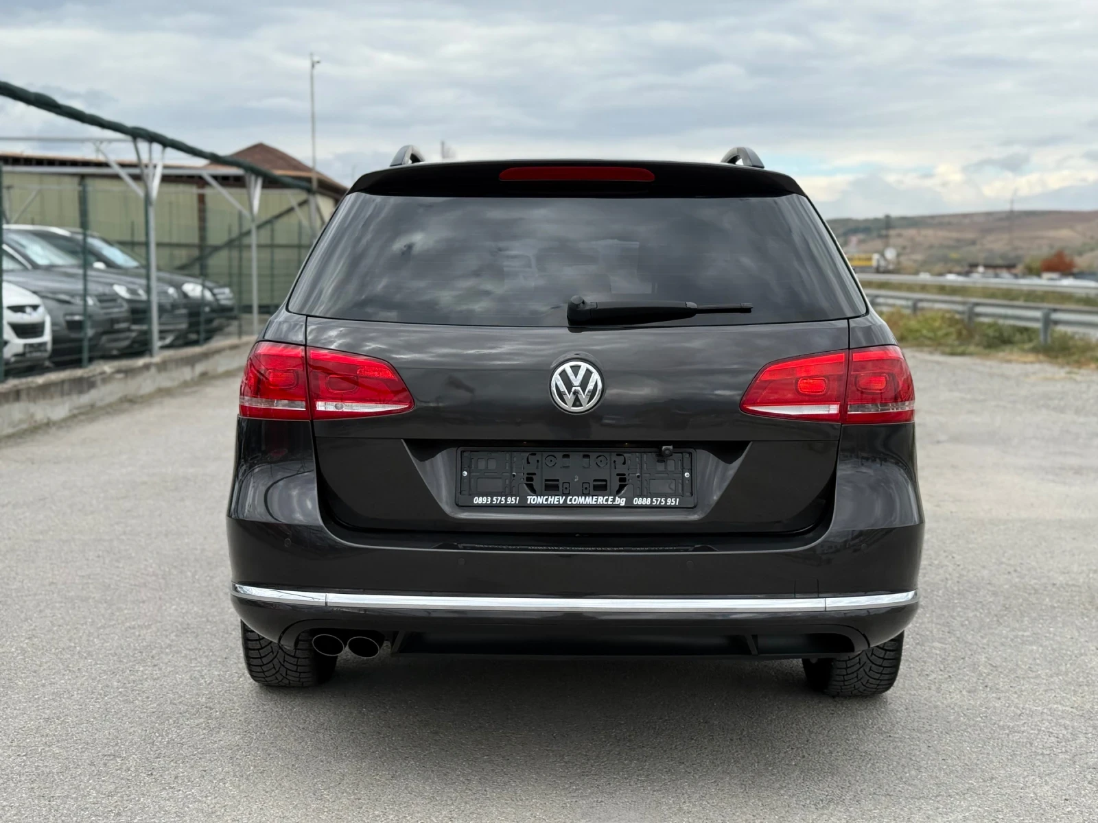 VW Passat 2.0-TDI-AUTOMAT-NAVI-CAR PLAY-PARKTEONIK-TOP-NEW | Mobile.bg � ����������� 5
