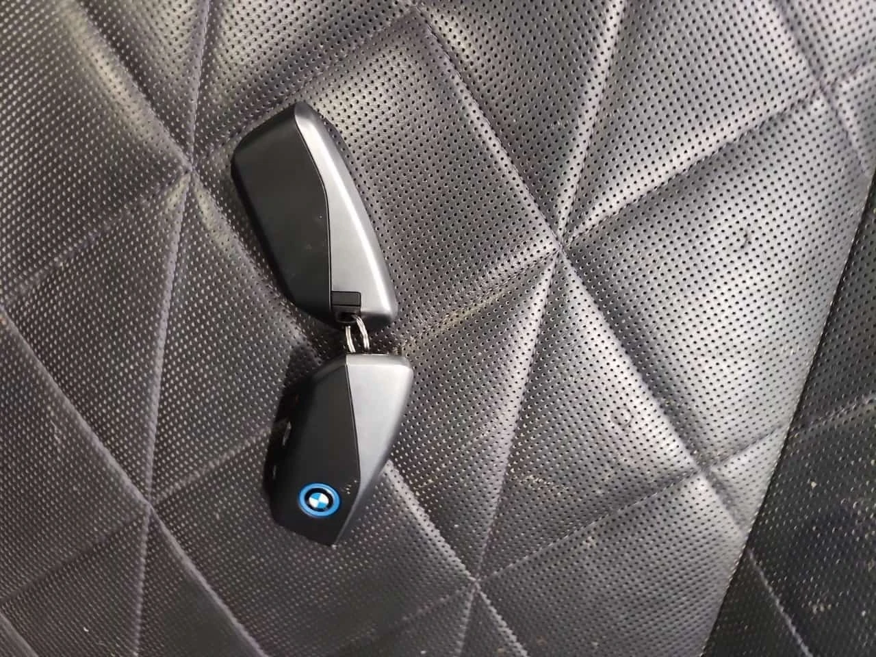 BMW iX * XDRIVE40 * CARFAX * , снимка 8 - Автомобили и джипове - 56626389