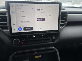 Toyota Tundra 4WD Limited Hybrid CrewMax, снимка 9