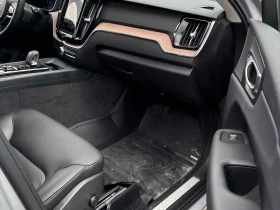 Volvo XC60 * Plus Bright Theme * ПОДГРЕВИ * ПАНО * KEYLESS , снимка 14