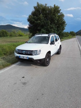 Dacia Duster 4x4 1.5DCI 110кс сервизни док., снимка 1 - Автомобили и джипове - 45878424