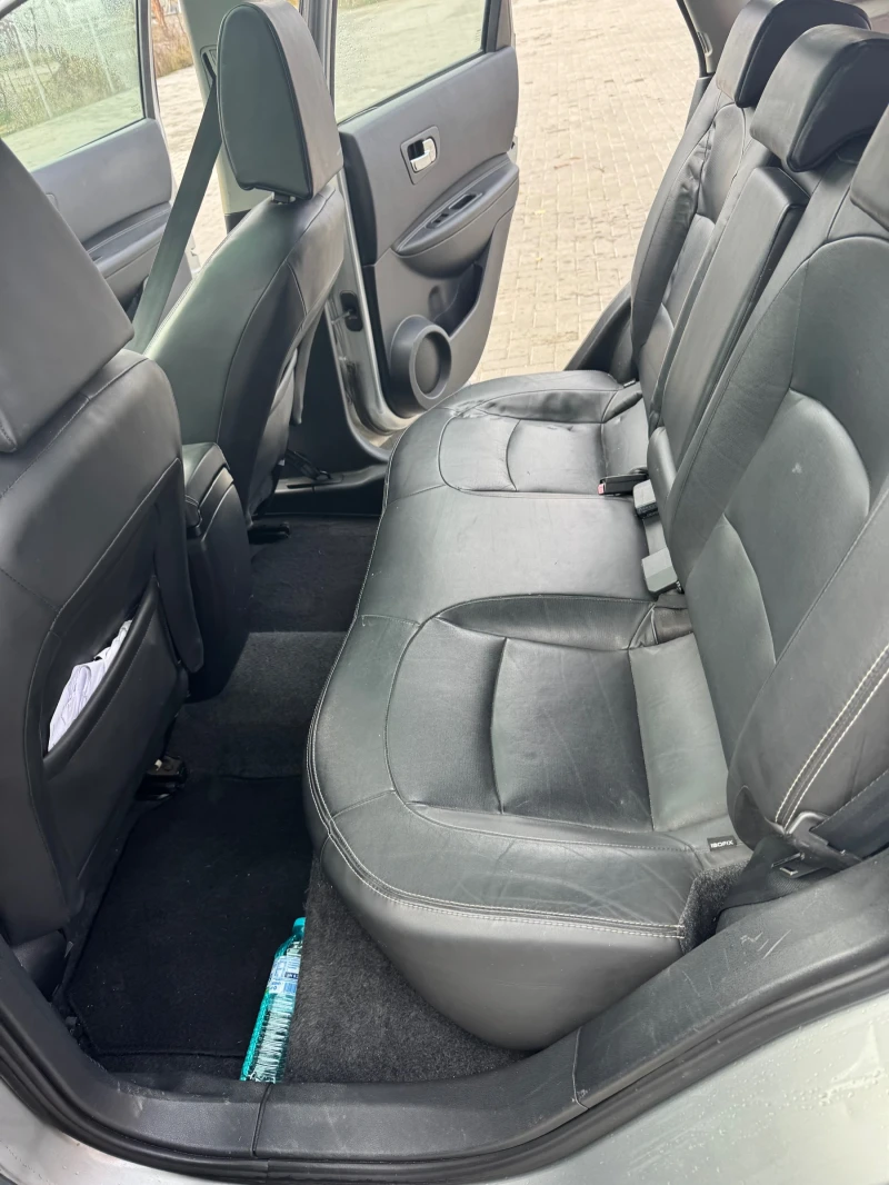 Nissan Qashqai, снимка 9 - Автомобили и джипове - 52450094