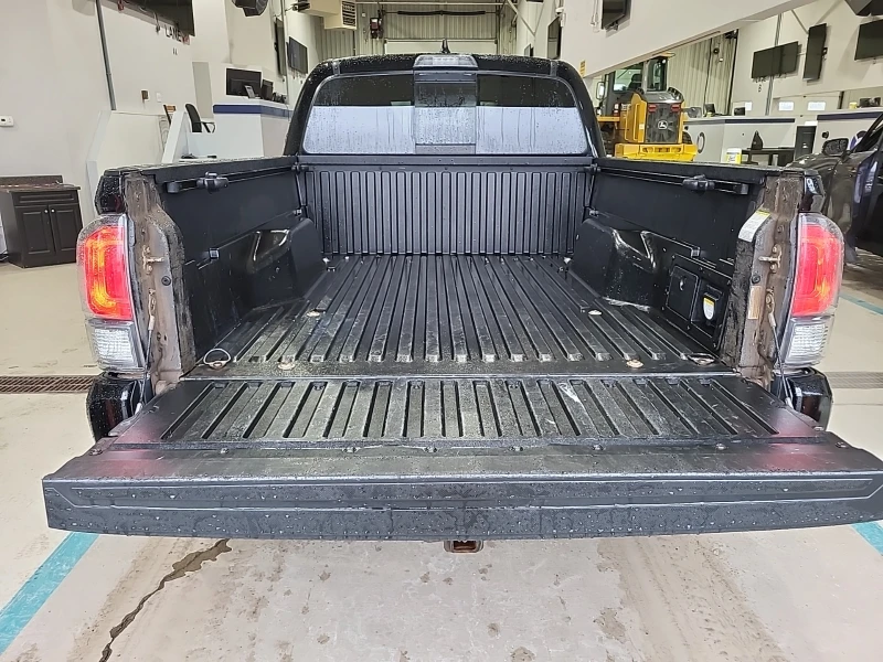 Toyota Tacoma 3.5 4WD / CREW CAB LONG BED * Carfax * , снимка 7 - Автомобили и джипове - 53124125