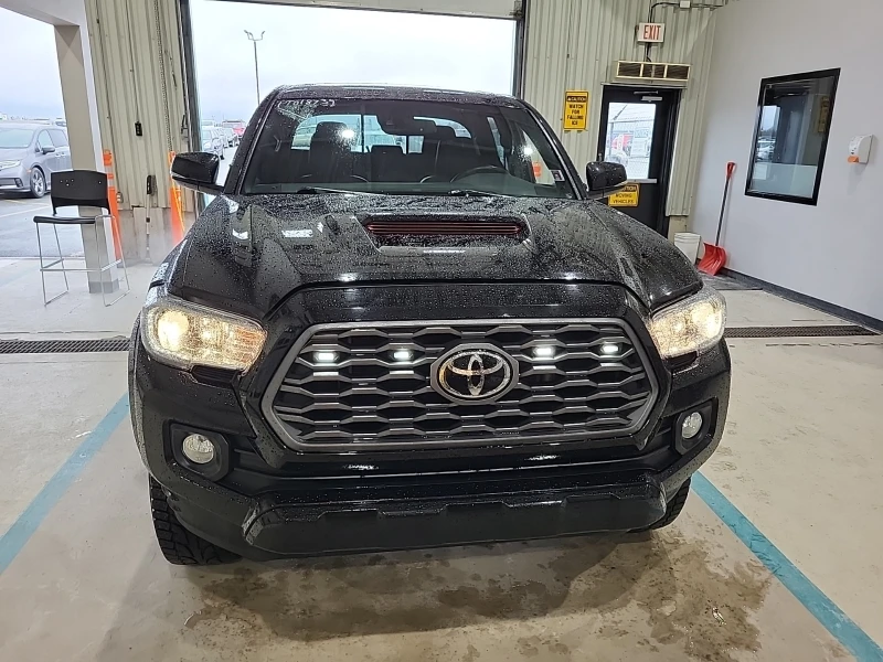 Toyota Tacoma 3.5 4WD / CREW CAB LONG BED * Carfax * , снимка 3 - Автомобили и джипове - 53124125