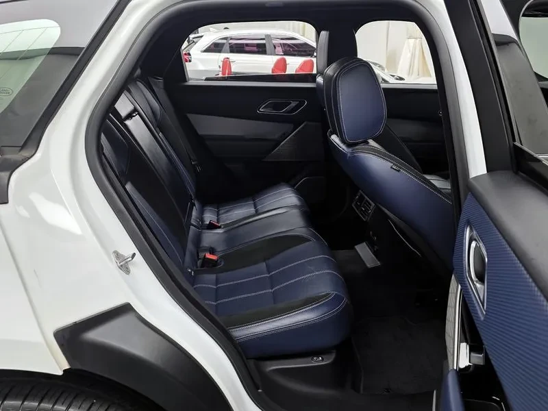 Land Rover Range Rover Velar, снимка 12 - Автомобили и джипове - 54515153