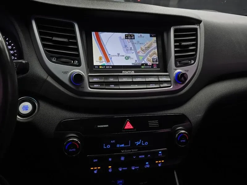 Hyundai Tucson 2.0 2WD MODERN, снимка 15 - Автомобили и джипове - 56293066