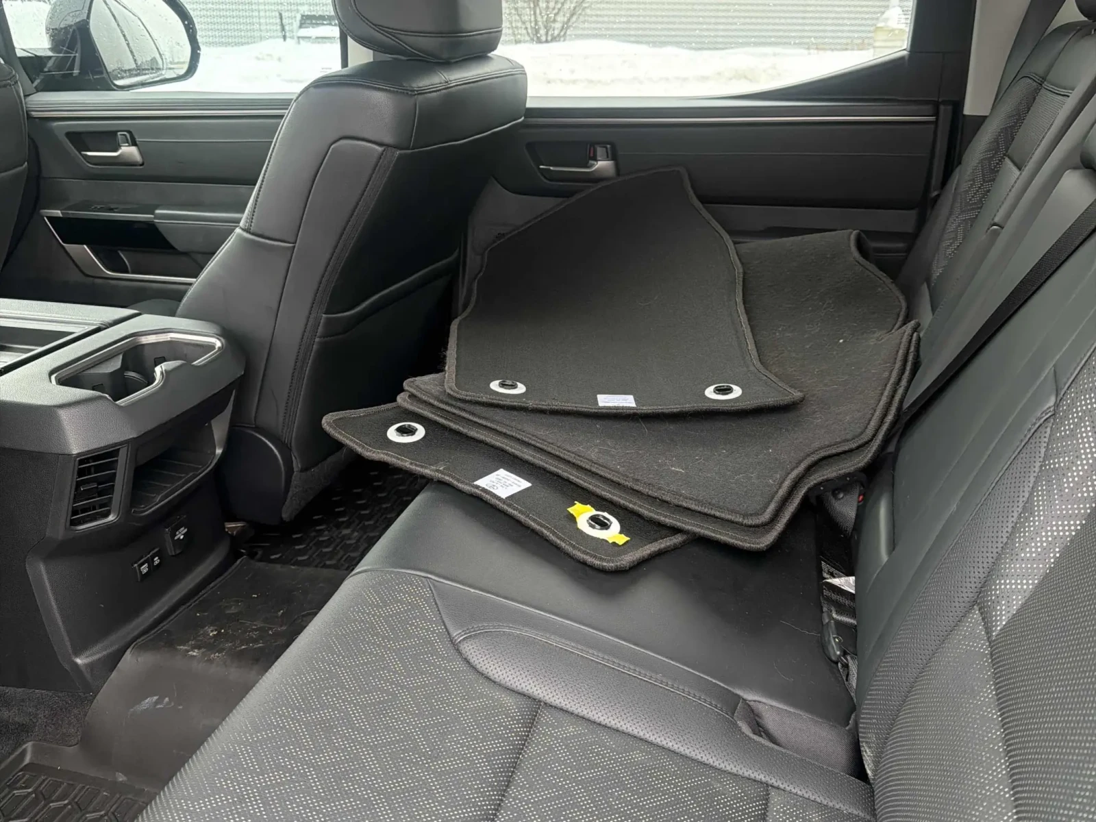 Toyota Tundra 4WD Limited Hybrid CrewMax | Mobile.bg � ����������� 11