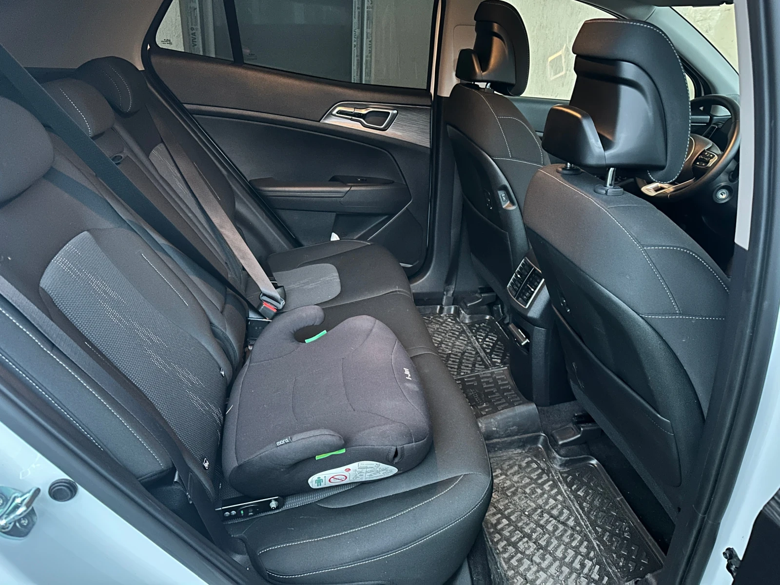 Kia Sportage 1.6 T GDI Executive , снимка 9 - Автомобили и джипове - 54169319