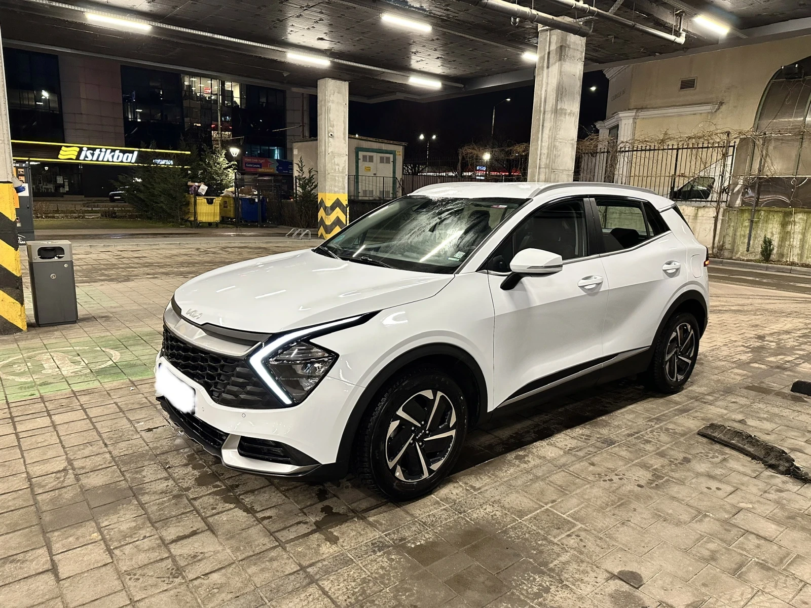 Kia Sportage 1.6 T GDI Executive , снимка 4 - Автомобили и джипове - 54169319