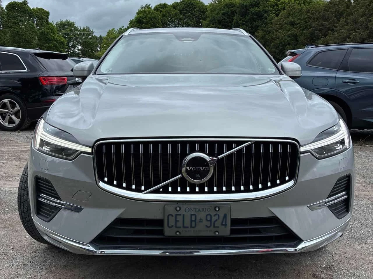 Volvo XC60 * Plus Bright Theme * ПОДГРЕВИ * ПАНО * KEYLESS , снимка 6 - Автомобили и джипове - 54964081