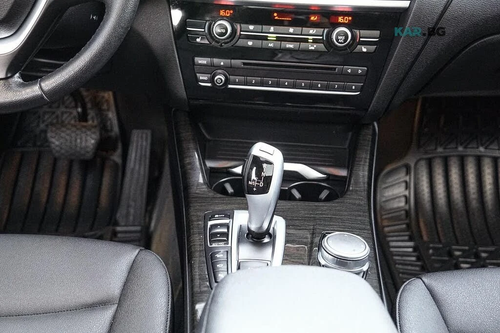 BMW X3 xDrive* AвтоКредит* (ЦЕНА ДО БГ), снимка 13 - Автомобили и джипове - 55304263