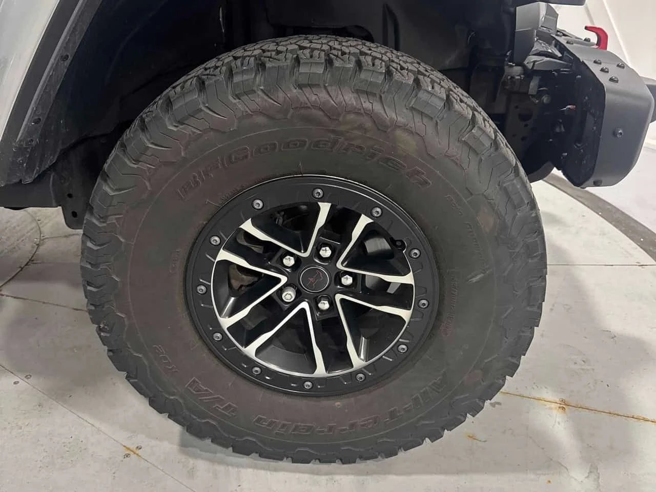Jeep Wrangler Rubicon X  CARFAX, снимка 7 - Автомобили и джипове - 55395651