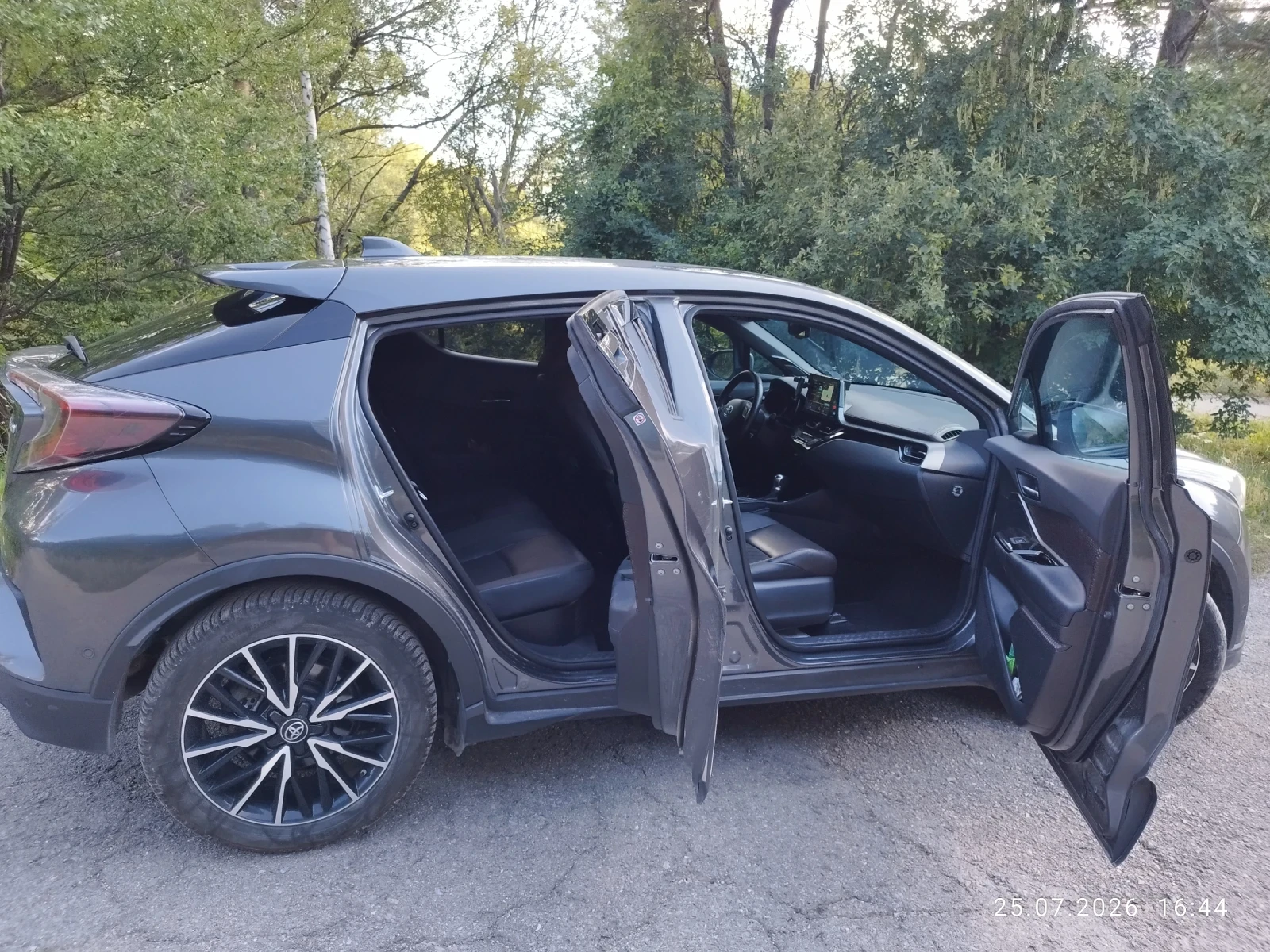Toyota C-HR С гаранция. , снимка 14 - Автомобили и джипове - 55416871