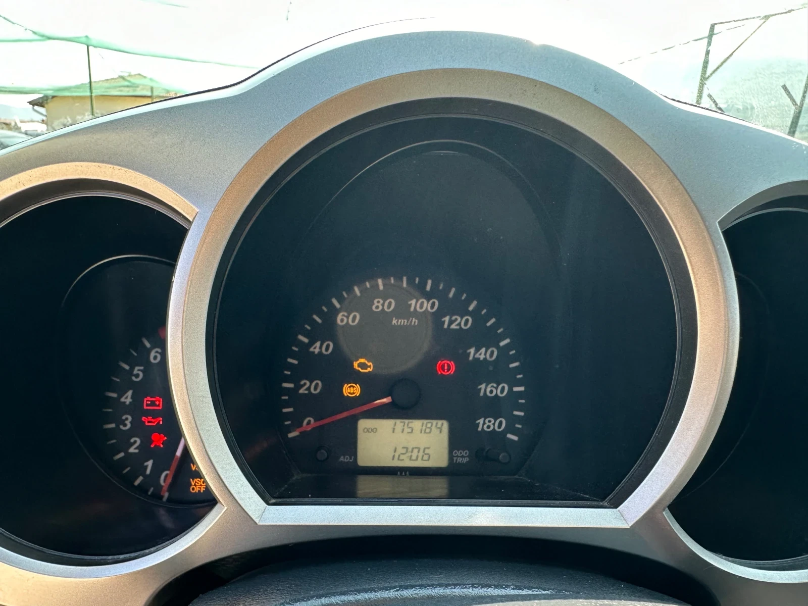 Daihatsu Terios 1.5 I 4WD 105kc, снимка 10 - Автомобили и джипове - 55617033