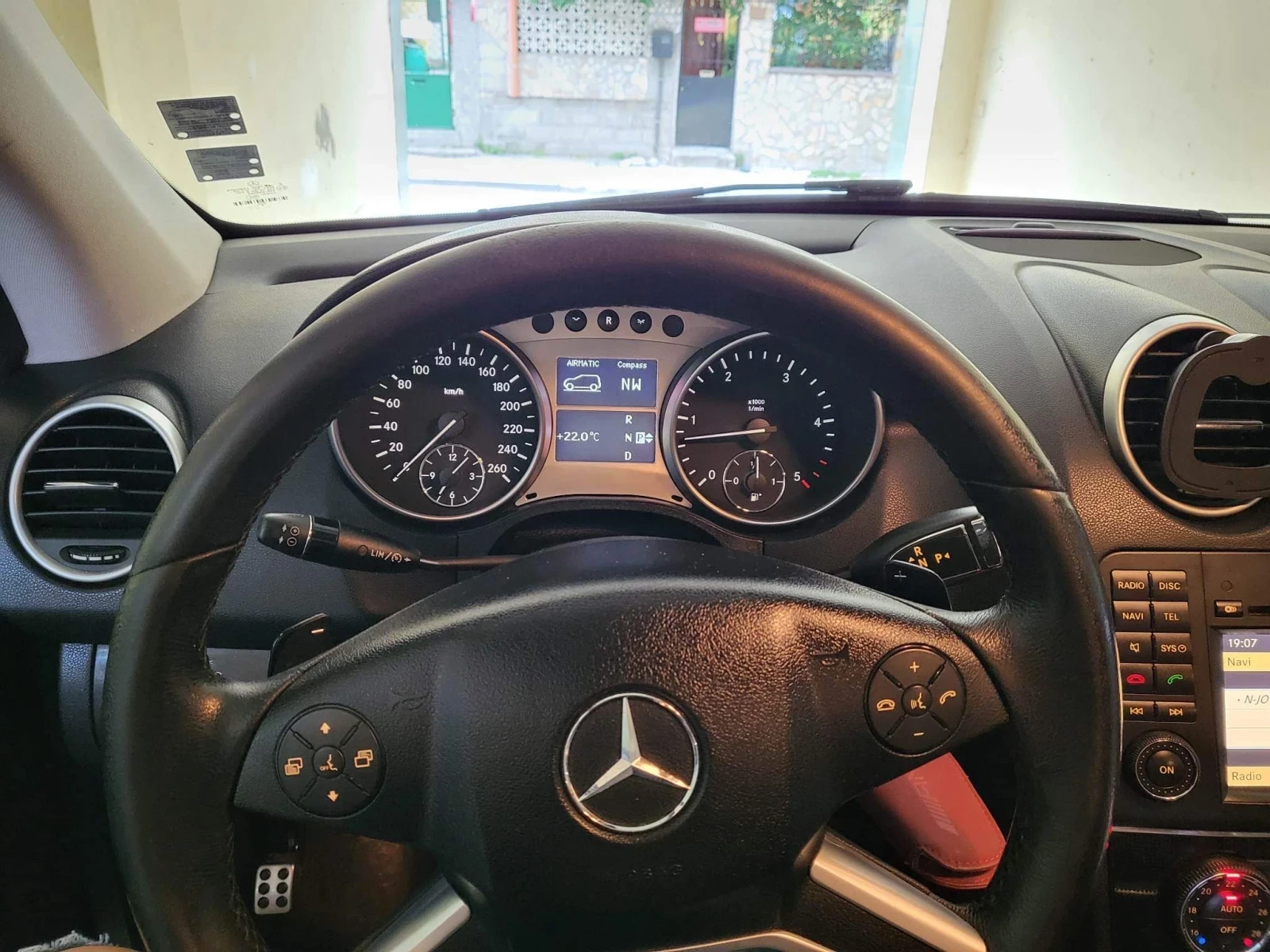 Mercedes-Benz ML 320 Sport, снимка 6 - Автомобили и джипове - 56137509