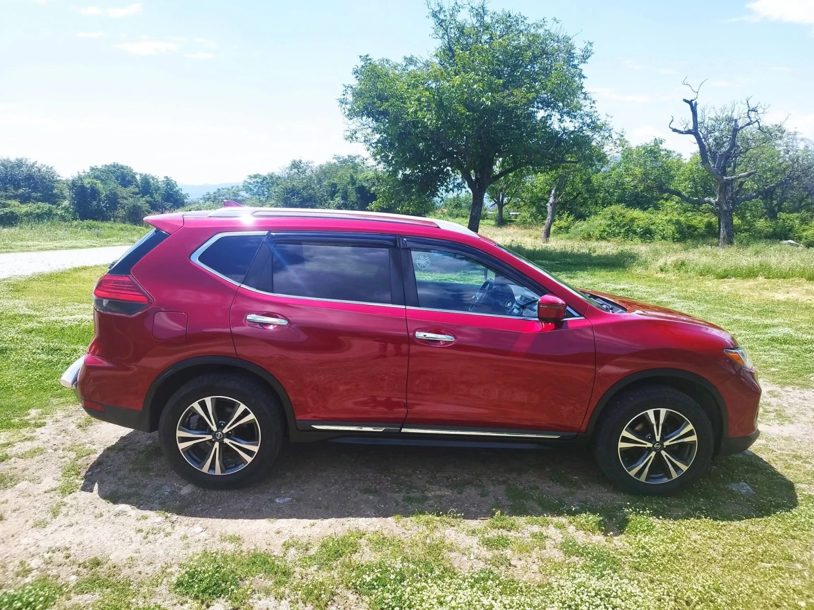 Nissan Rogue SL AWD, снимка 2 - Автомобили и джипове - 56418545