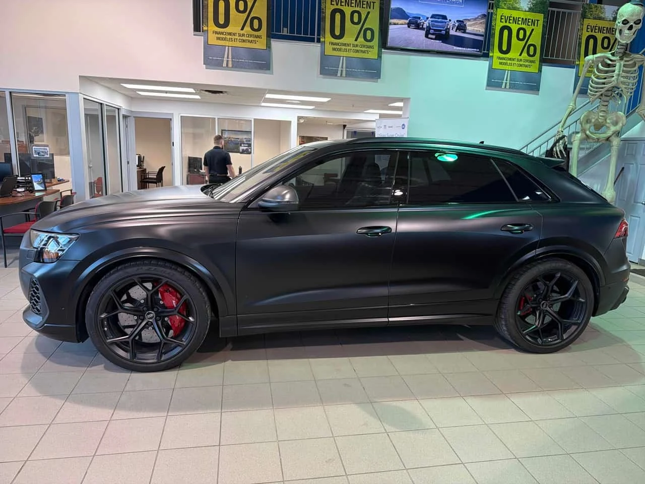 Audi RSQ8 * performance * CARFAX * ����� �� ����������� | Mobile.bg � ����������� 2
