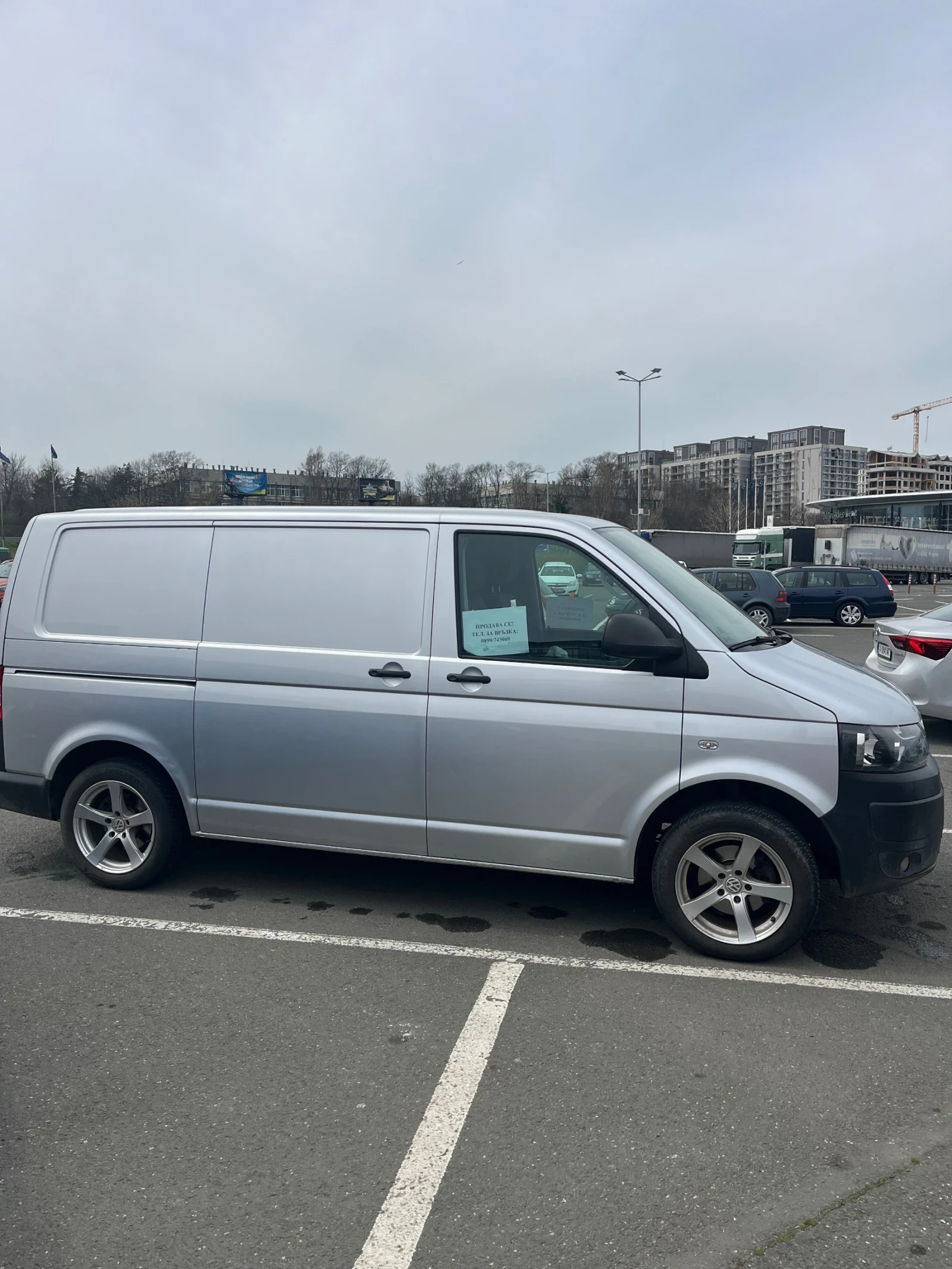 VW T5 товарен, снимка 3 - Бусове и автобуси - 56431156