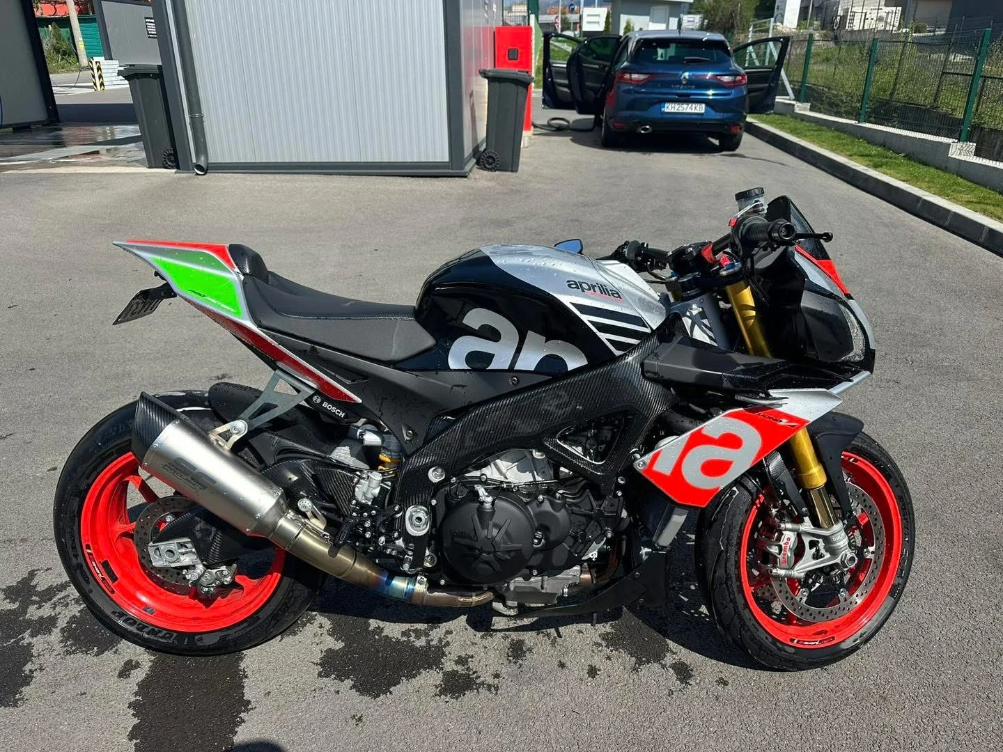 Aprilia Tuono 1100 V4 Factory | Mobile.bg   1
