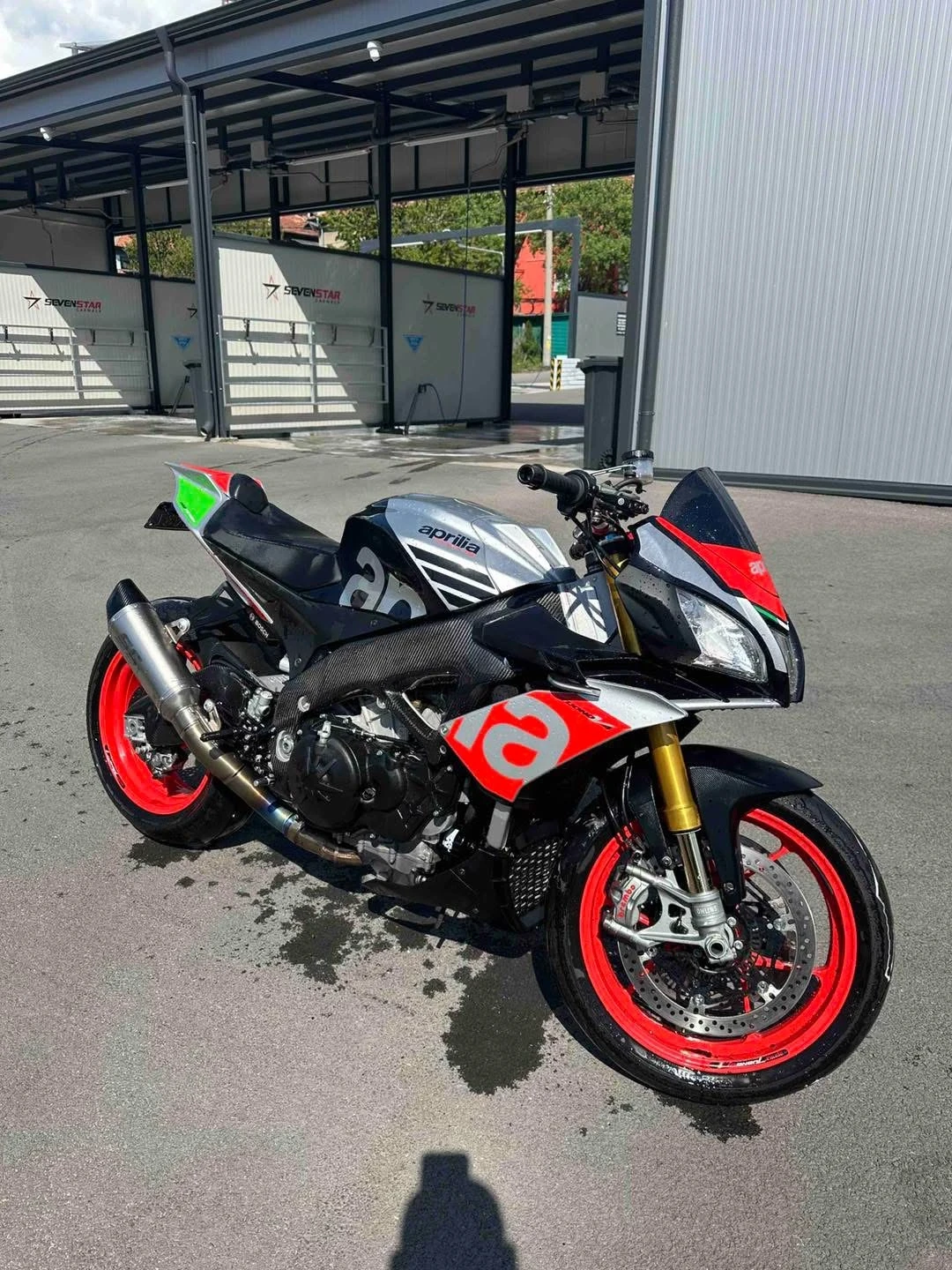 Aprilia Tuono 1100 V4 Factory - изображение 2