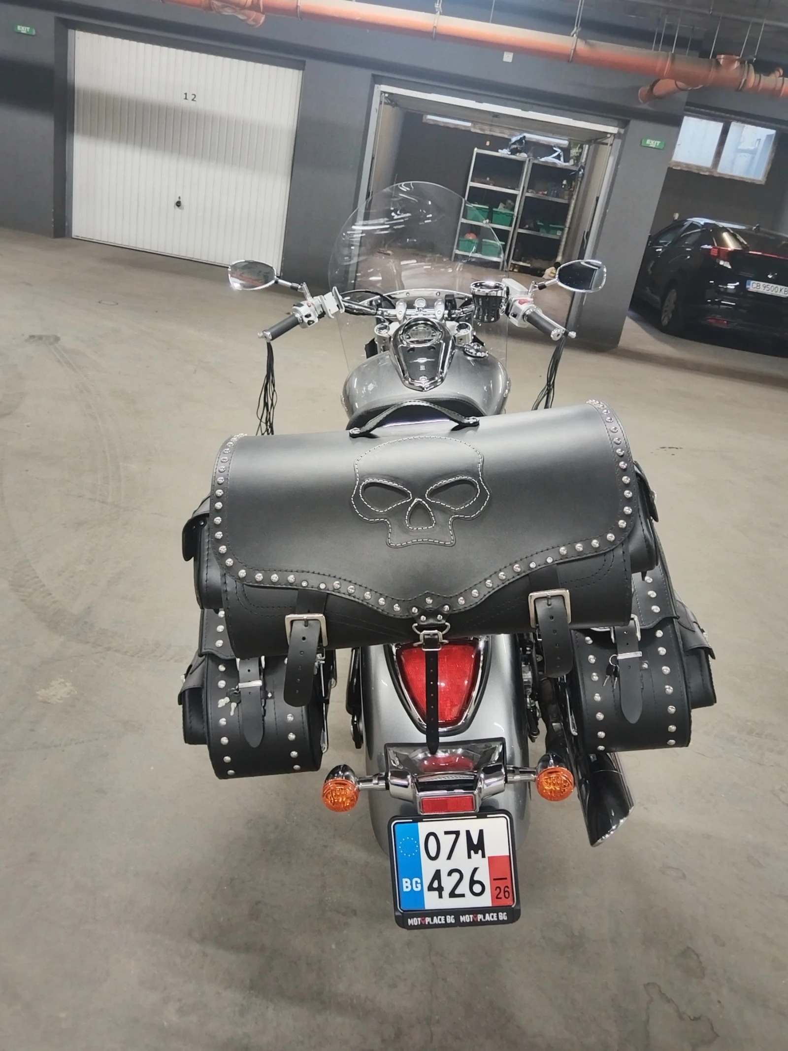 Suzuki Intruder VLR1800, снимка 13 - Мотоциклети и мототехника - 55980137