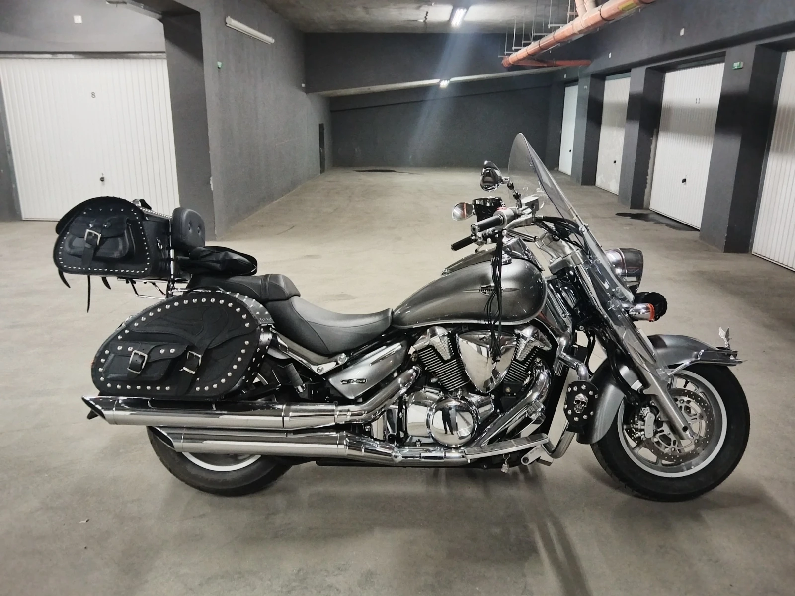 Suzuki Intruder VLR1800, снимка 9 - Мотоциклети и мототехника - 55980137