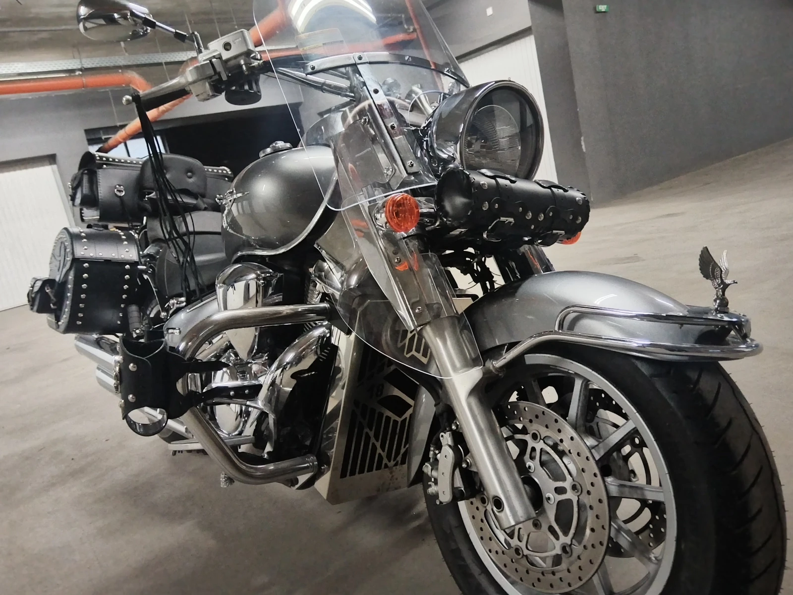 Suzuki Intruder VLR1800, снимка 10 - Мотоциклети и мототехника - 55980137