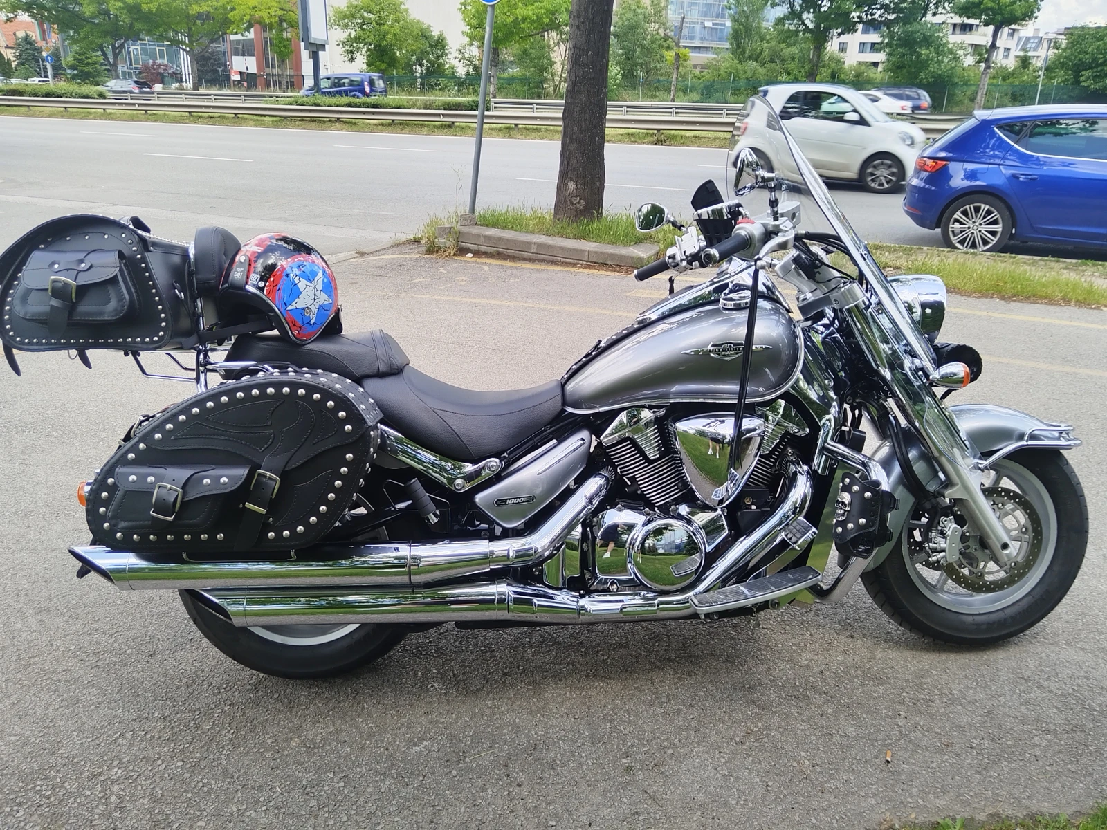 Suzuki Intruder VLR1800, снимка 6 - Мотоциклети и мототехника - 55980137