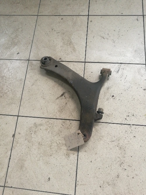 носач преден десен за Субару Легаси 