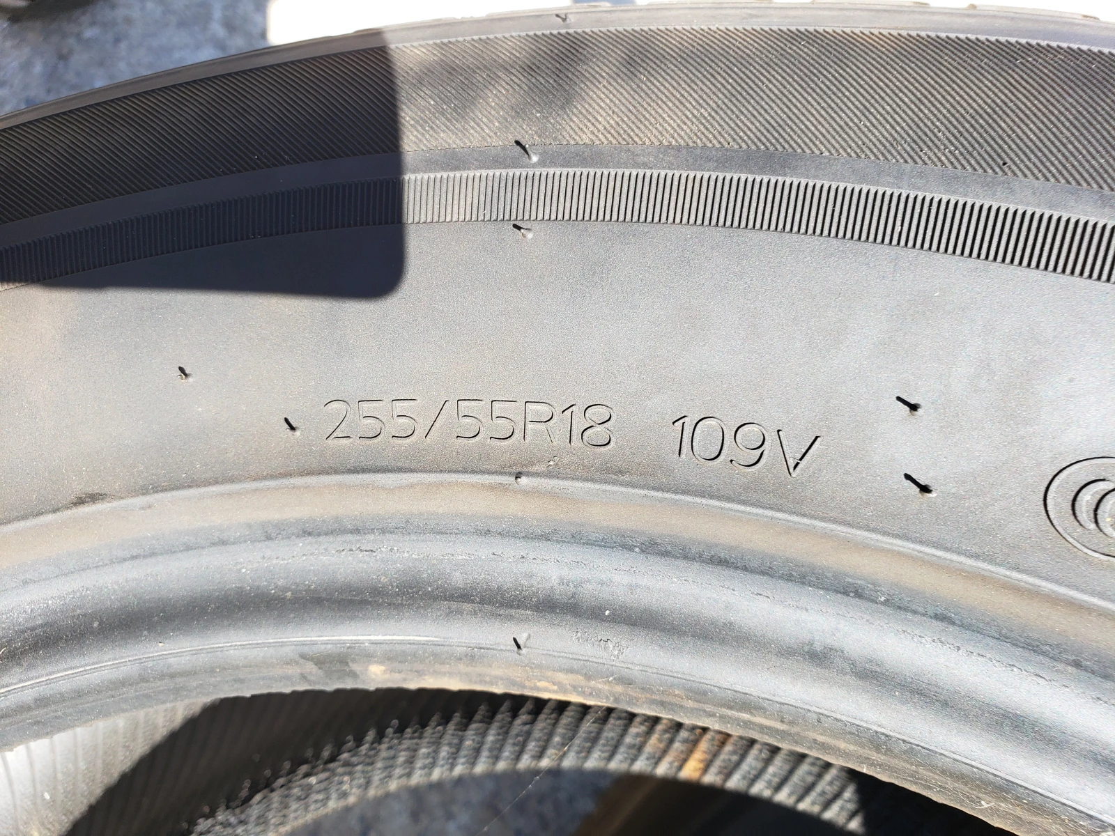 Гуми Всесезонни 255/55R18, снимка 7 - Гуми и джанти - 56116328
