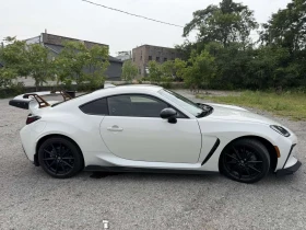 Toyota GR86 Premium  CARFAX, снимка 3