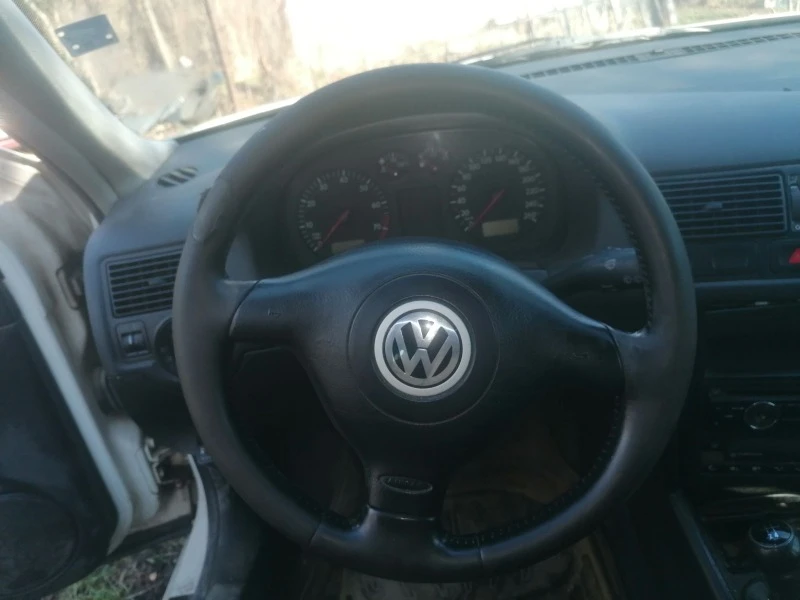 VW Golf, снимка 9 - Автомобили и джипове - 46126372