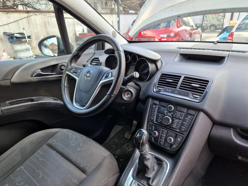 Opel Meriva 1.3CDTi ОТЛИЧНА, снимка 11 - Автомобили и джипове - 48303576