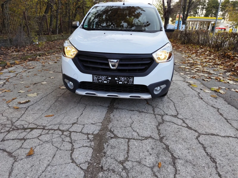 Dacia Lodgy Stepway, снимка 4 - Автомобили и джипове - 48557864