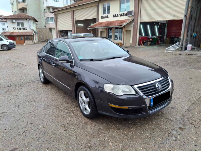 VW Passat 2.0 FSI Highline, снимка 1 - Автомобили и джипове - 48939753