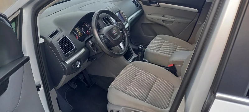 VW Sharan 2.0TDI/7-места/140к.с./Печка/Швейцария/196000км, снимка 9 - Автомобили и джипове - 48973166