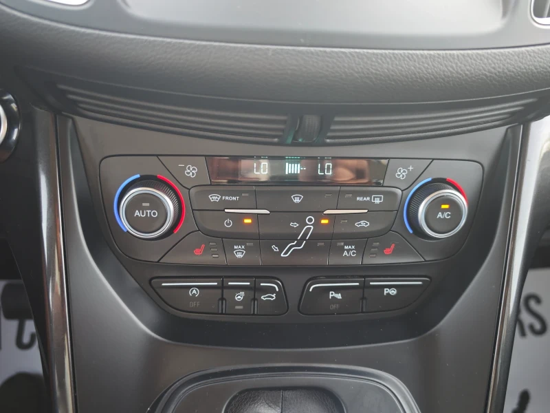 Ford Grand C-Max 1.5i 150 , снимка 8 - Автомобили и джипове - 50910660